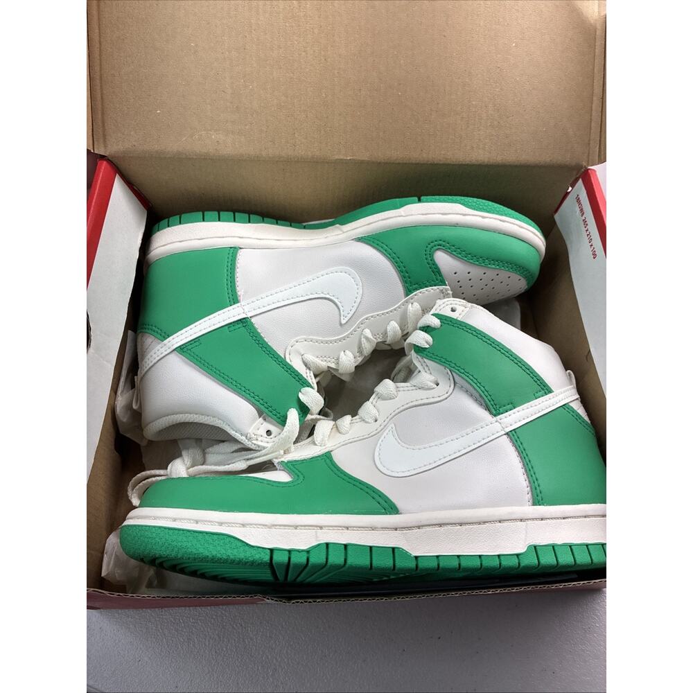New Nike Dunk High Phantom Stadium Green Size 3.5y Youth DB2179002